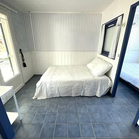 A 200m De La - Terrasse, Tv, Parking, 4 Couchages - Option Etages, 12 Couchages - Fr-1-784-22 Chalet Gruissan